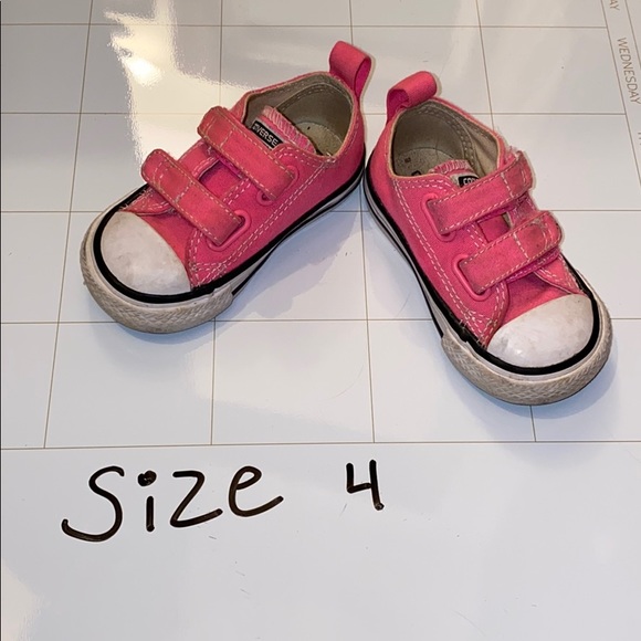 hot pink baby converse